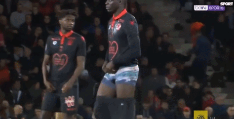 意媒：萨里坚持要求拉齐奥引进奇克，塔瓦雷斯可能转投沙特（意媒：萨里力推拉齐奥引进奇克，塔瓦雷斯或转战沙特）