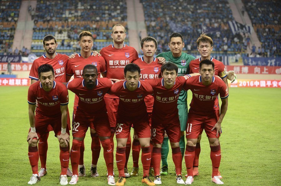 邵佳一执掌国足3把火：体能、纪律、数据，混日子球员的好日子到头了！（邵佳一挂帅国足出台三大举措：体能、纪律、数据全面强化，混日子者难立足）