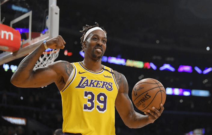 米兰逆转取胜：让2追3靠阿莱格里“电话指挥”，更靠美队替补救主（米兰让二追三逆转取胜：阿莱格里电话布阵，美队替补建功）