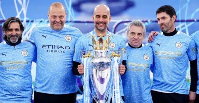 2025中超助攻榜：纳萨里奥、克雷桑9次并列第一，韦世豪8次（2025中超助攻榜：纳萨里奥与克雷桑各9助并列榜首，韦世豪8助紧随其后）